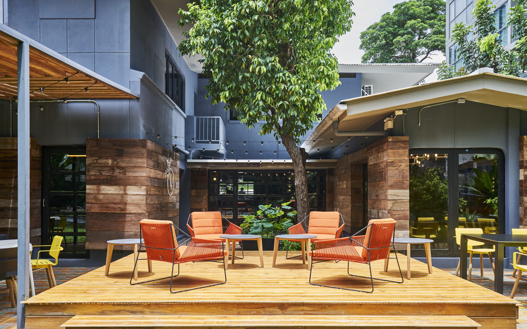 A HIDDEN<br>GARDEN RETREAT